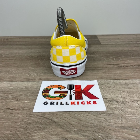 Vans Classic Slip On Checkerboard Cyber Yellow/White Skate Shoes Men's - Picture 2 of 5